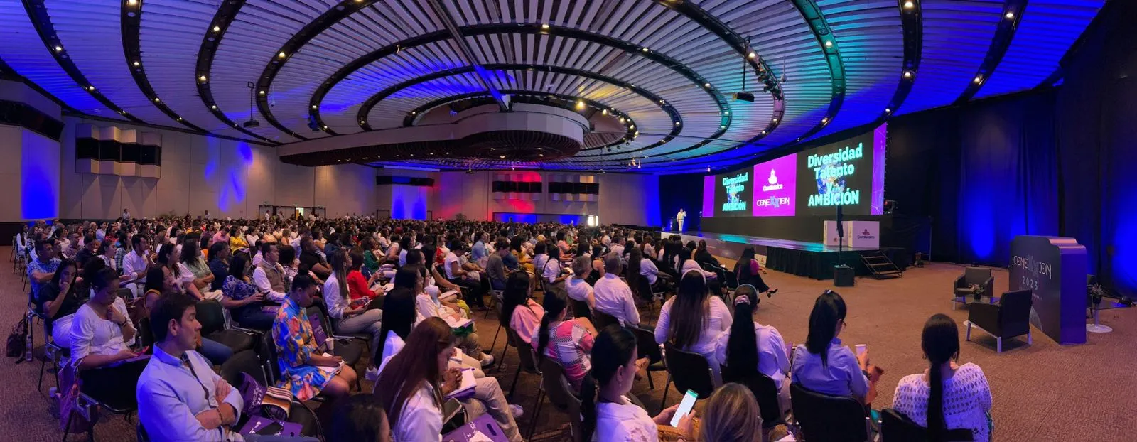 Llega Conexxión: el evento de la agencia de empleo Comfenalco para liderar empresas felices